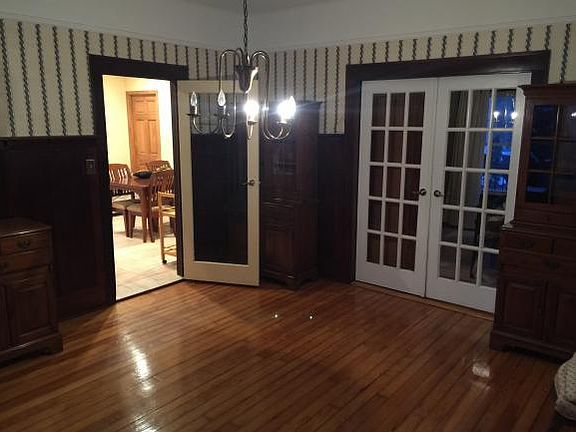 5th image of 2270 E 74th St