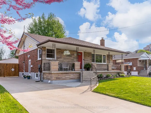 98 Duncombe Dr, Hamilton, ON L9A 2G3