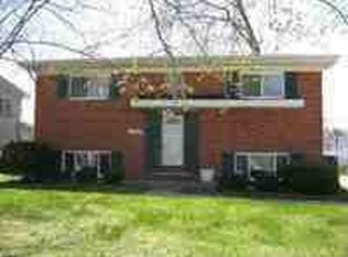 14217 Navarre St, Gibraltar, MI 48173