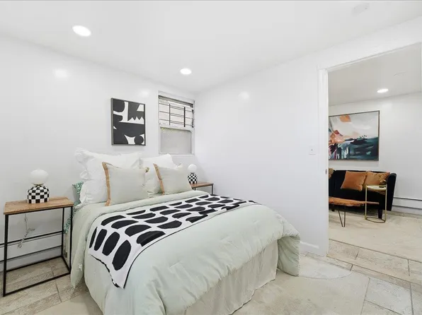 168 Carlton Avenue image 19 of 25