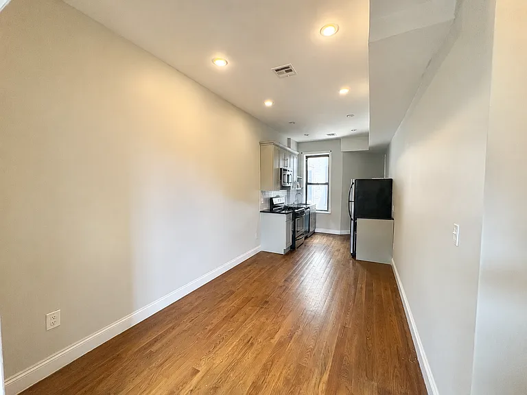 89 Kingston Ave #3L — Photo 8