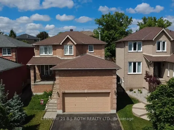 62 Loon Ave, Barrie, ON L4N 8V9