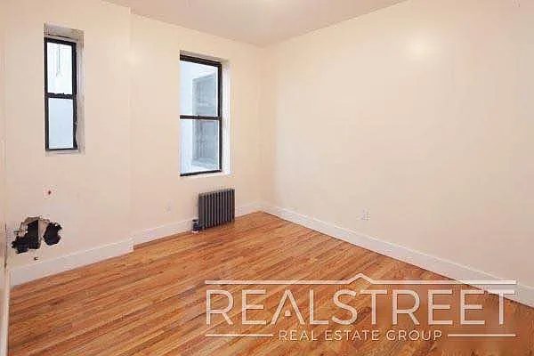 Rented by Real Street Inc | media 4