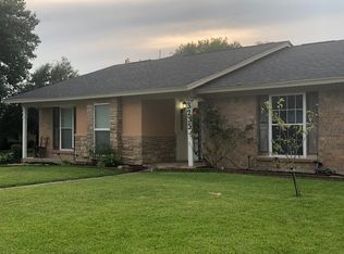 3235 Rockne Ln, Mesquite, TX 75150