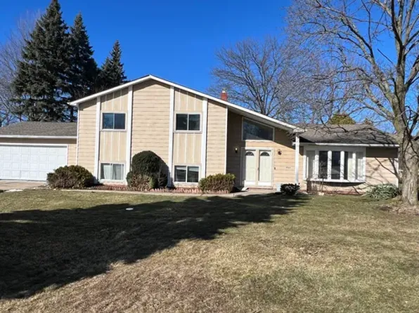 4929 Foxlair Trl, Richmond Heights, OH 44143