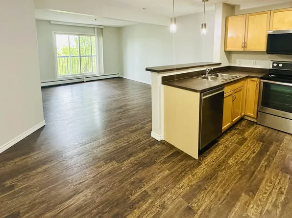 646 McAllister Loop SW #318, Edmonton, AB T6W 0B5