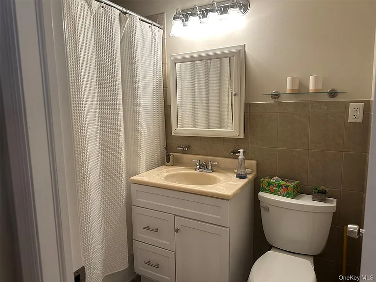 310 Riverside Blvd #1G — Photo 9