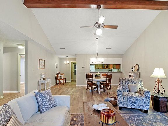 2nd image of 426 Summit Circle Dr