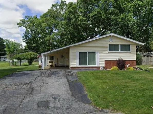 416 Softwood Dr, Hobart, IN 46342