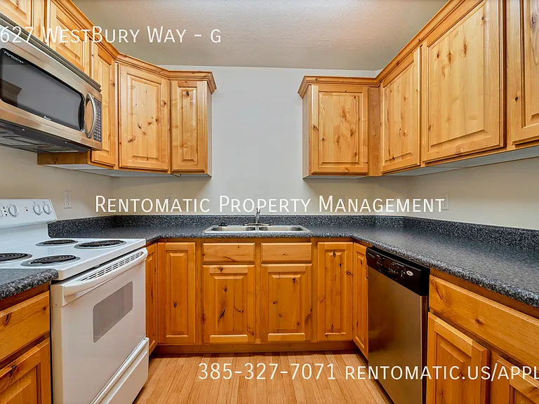 1627 Westbury Way #G — Photo 2