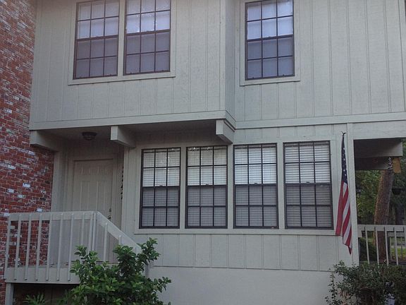 2nd image of 2247 Shady Timbers Cir