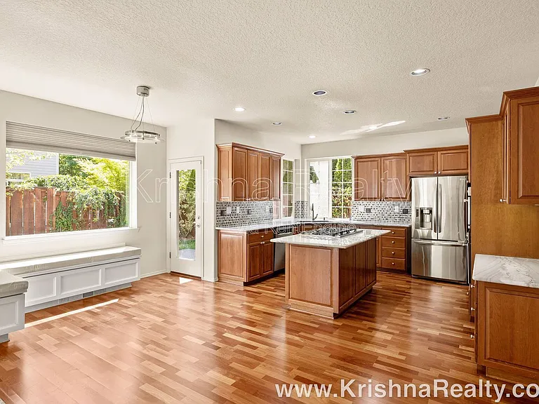 13686 NW Henninger Ln — Photo 10