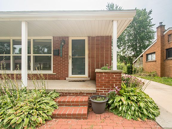 3rd image of 4642 Audubon Dr