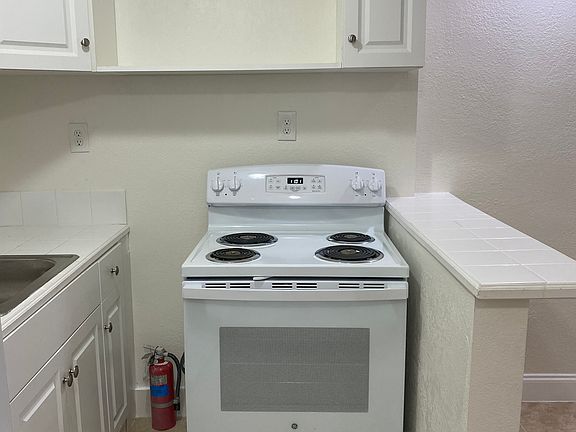 3rd image of 116 S Coates St #15