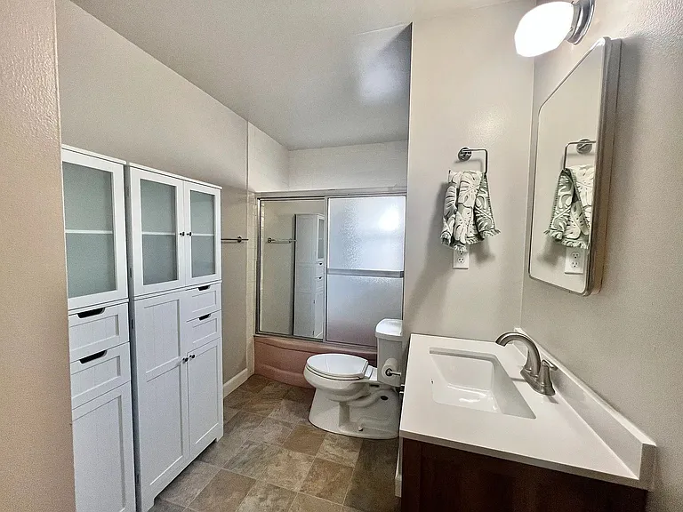 6610 Canterbury Ct — Photo 23