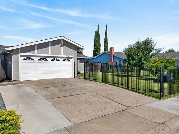2nd image of 7920 Deer Water Dr