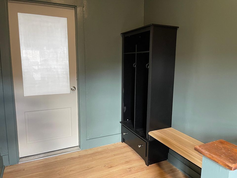 Dedicated storage and space for coats, boots, winter supplies and / or bike and sports equipment