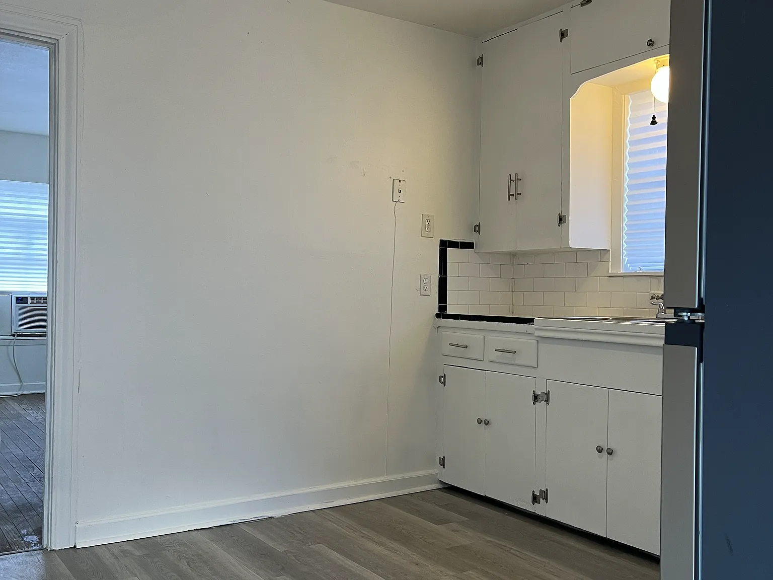 2 bed, 720 sqft, $1,100 — Photo 2