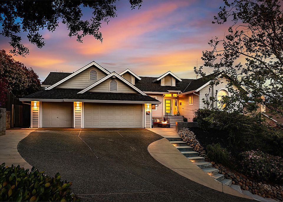 1st image of 501 Seville Ct