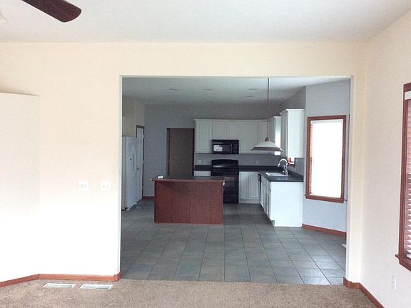 2nd image of 4005 Deer Lake Dr