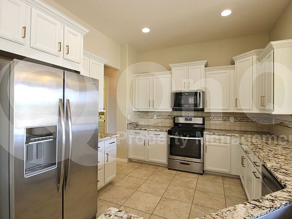 5th image of 17824 W Cedarwood Ln