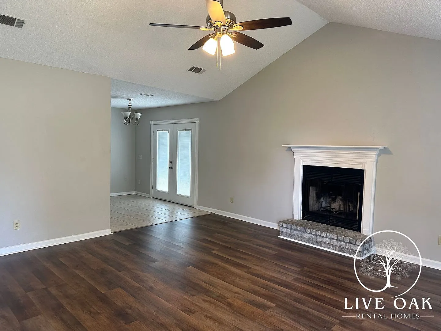 Move-In Special: $500 Off 1st Month's Rent — Photo 3