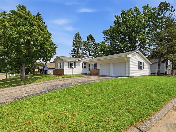 2nd image of 142 Olko Cir