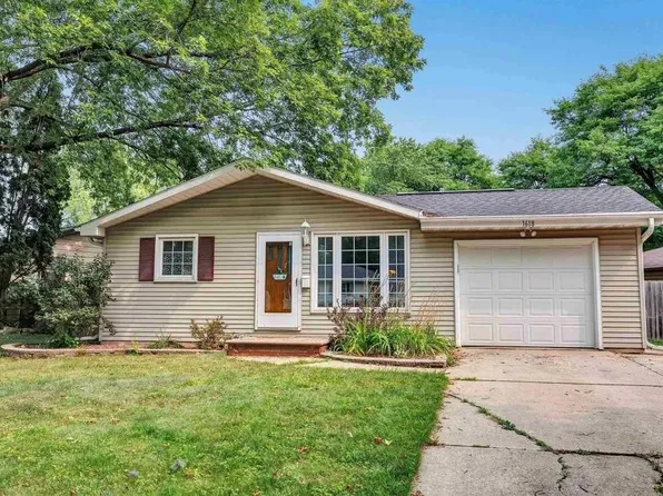 1618 Nancy Ave, Green Bay, WI 54303