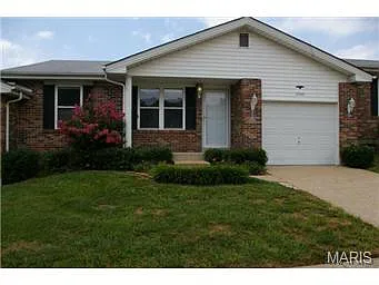 2545 Tanglewood Dr photo 1