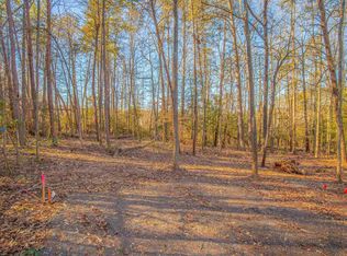 1009 Center Rd, Taylors, SC 29687