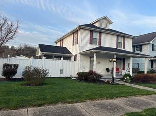 2004 Chestnut St, Kenova, WV 25530
