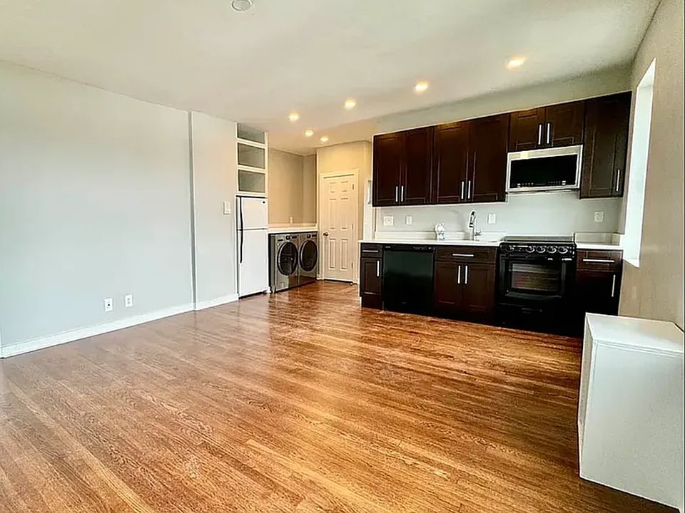 1st image of 21-45 28th St #C