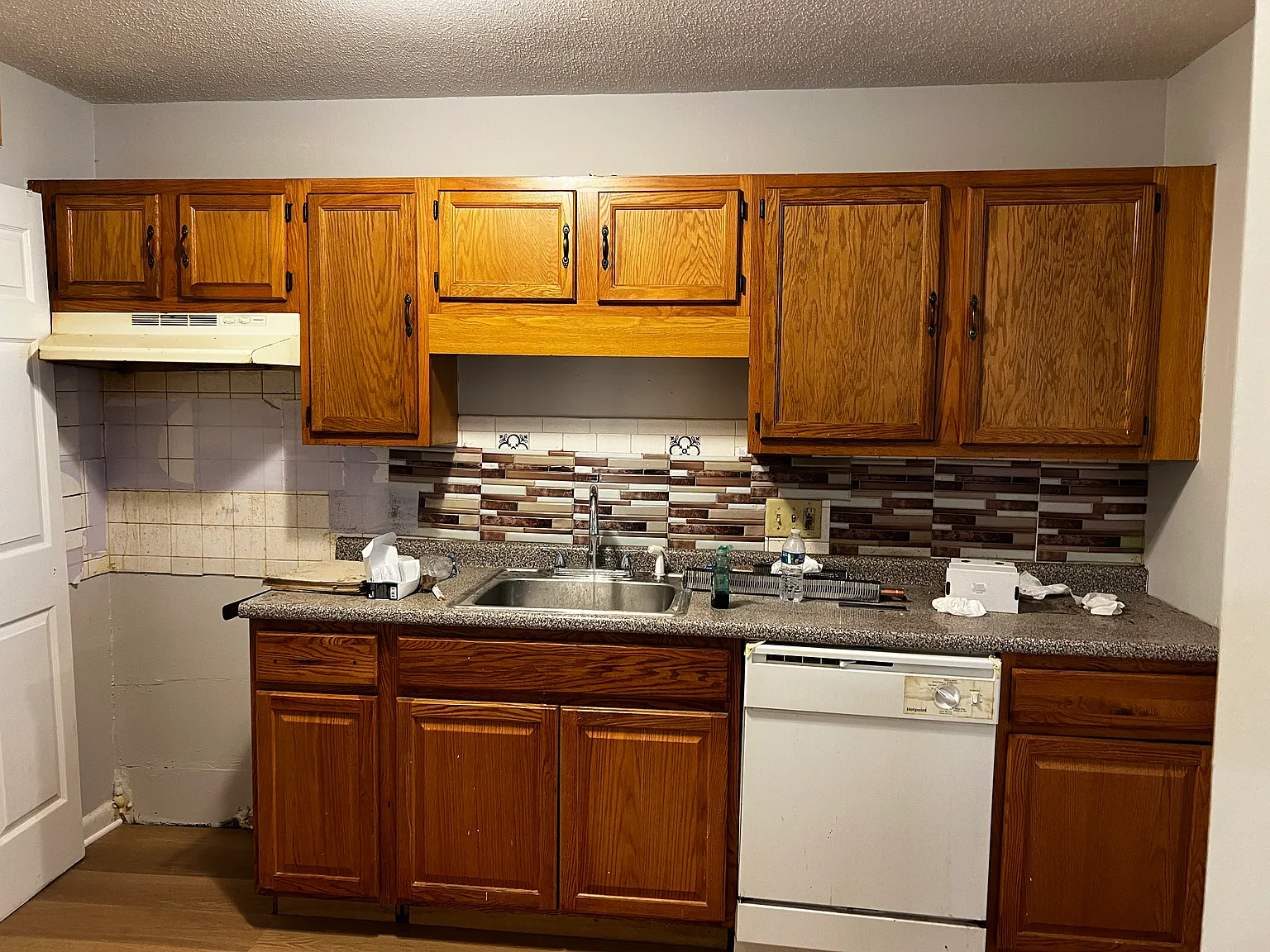 800 Governors Drive Apartments — Photo 4