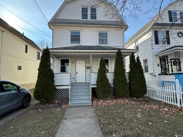 88 Price St, Kingston, PA 18704