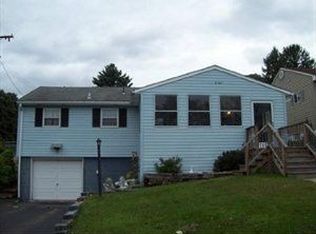 2708 Overland St, Natrona Heights, PA 15065