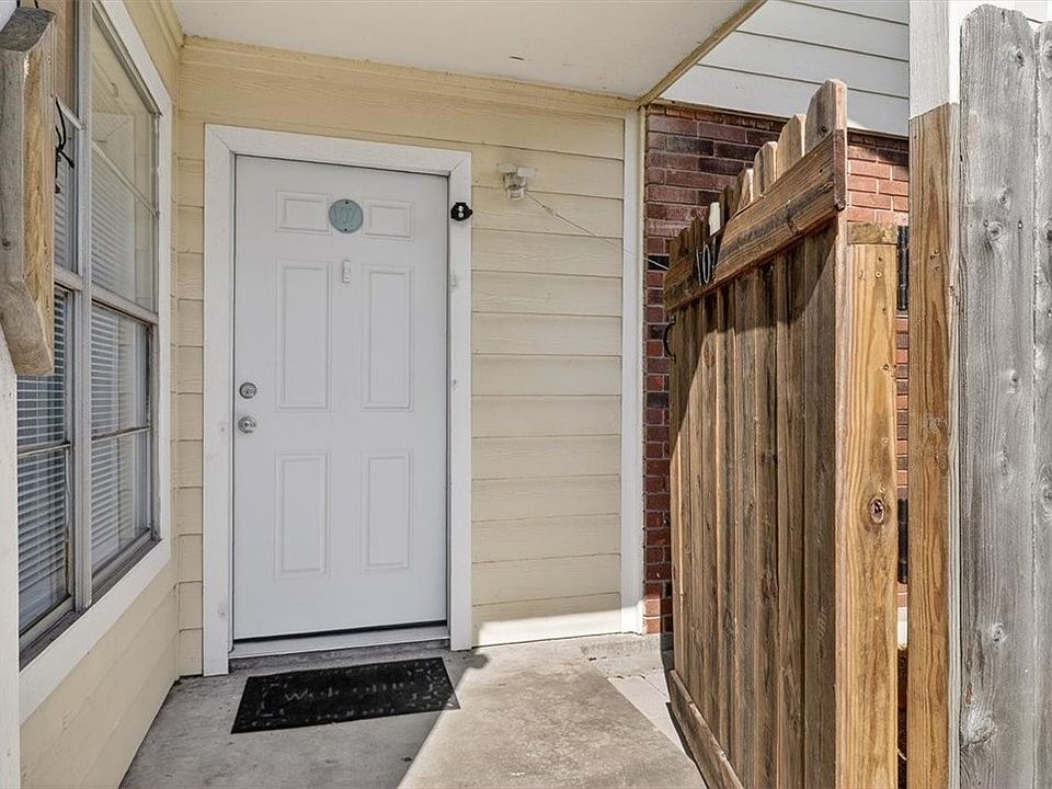 1st image of 1011 Ennis Joslin Rd APT 107
