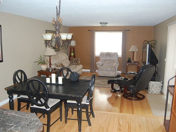 4th image of 13405 NE 92nd St