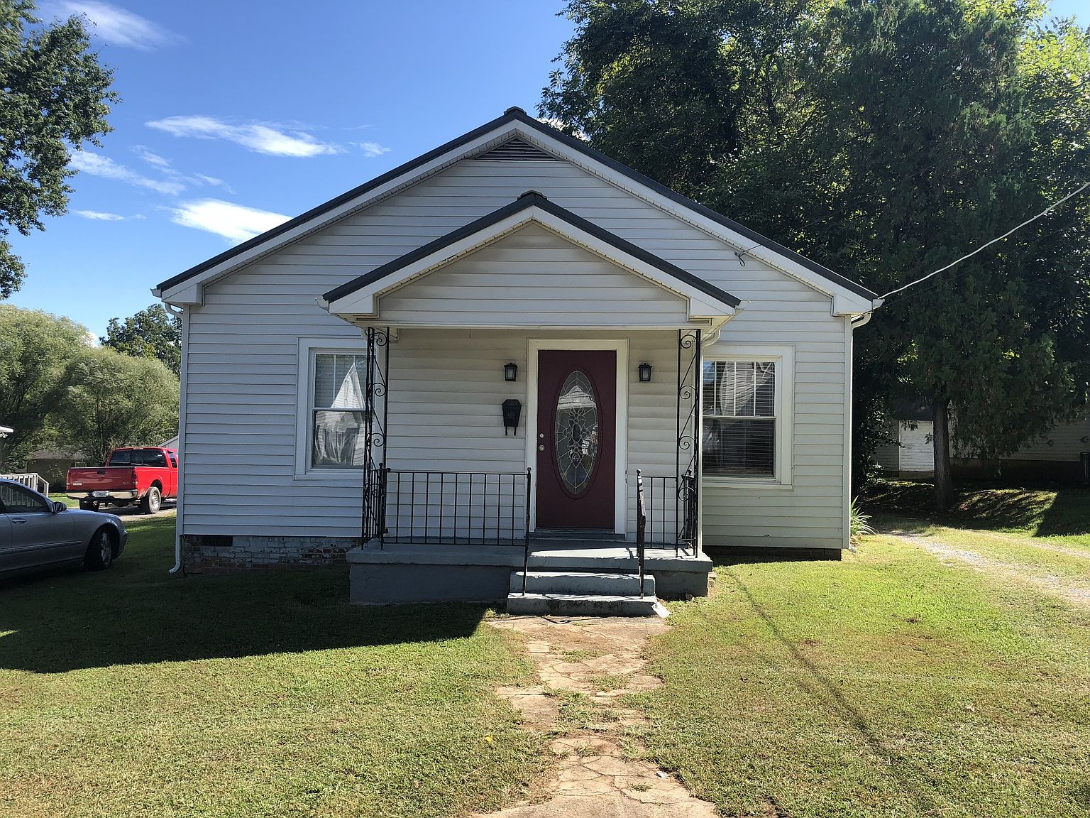 710 N High St Winchester TN 37398 Zillow