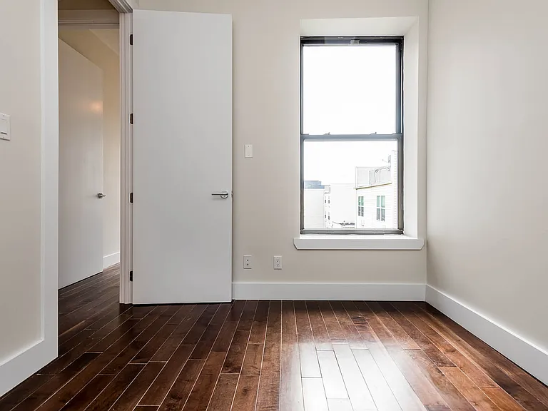 316 Patchen Ave #3B — Photo 4