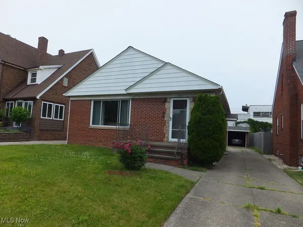 2222 Brookview Blvd, Parma, OH 44134