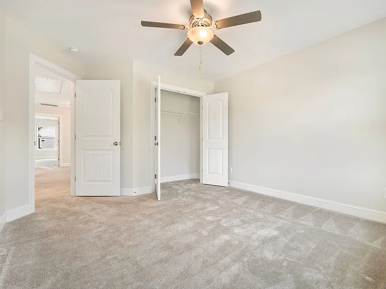 212 Oakchest Ct — Photo 15