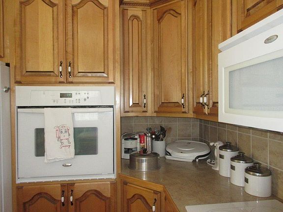 4th image of 502 N Cain Ave