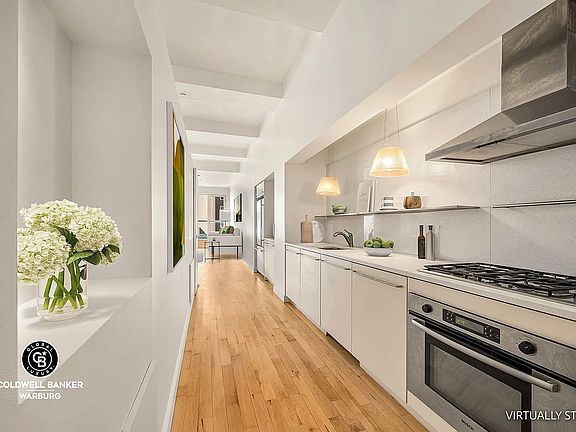5th image of 15 Broad St APT 2312