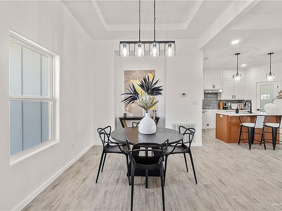 5th image of 115 San Pedro St