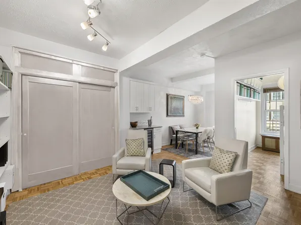 1 5th Avenue image 1 of 15