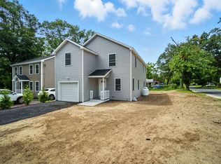 150 Seymour Ave, Springfield, MA 01109