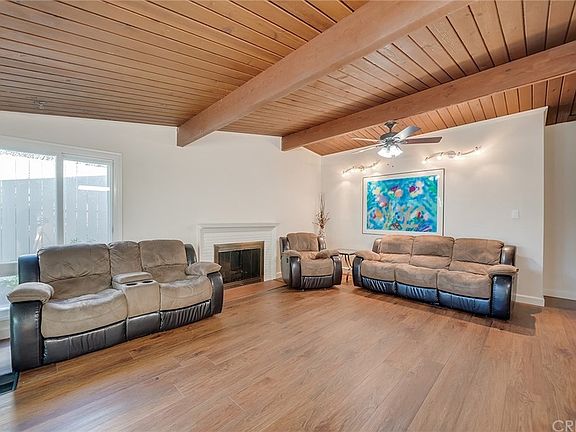 5th image of 7275 W 90th St