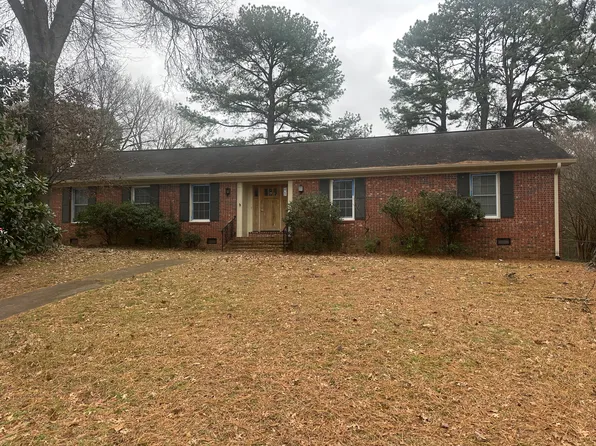 220 Hermitage Pl, Jackson, TN 38305