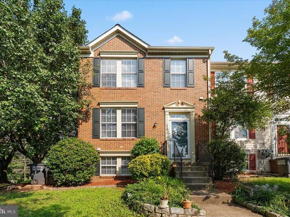 6201 Bella Dr, Centreville, VA 20121