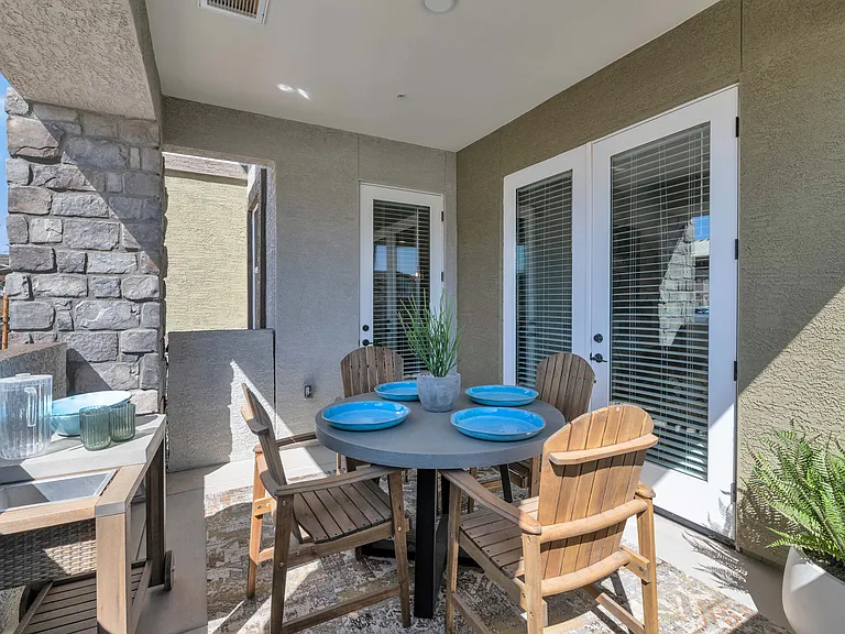 Everly at Morrison Ranch Luxury Apartments — Photo 18